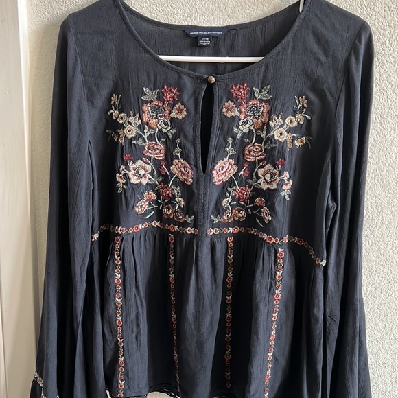 American Eagle  floral top - Picture 2 of 6